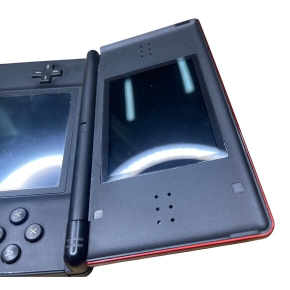 Nintendo DS Lite with Wall and Car Charger Red Tested Working - Picture 4 of 9